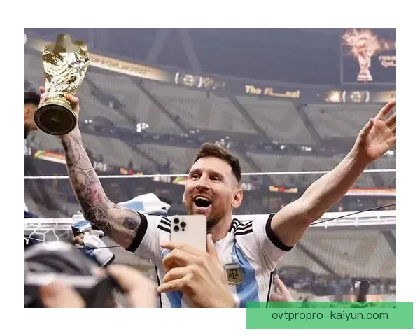 世界杯梅西纪录持续刷新，展现出非凡竞争力与影响力