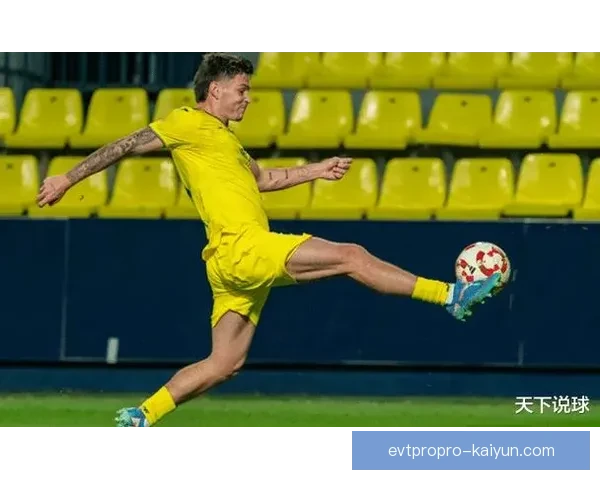 足球明星近期状态回暖，表现稳健备受期待